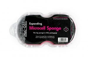 Muc-Off-300-Expanding-Pink-Sponge-清潔海綿-3
