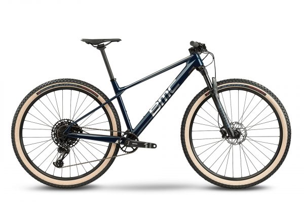 BMC-2021-Twostroke 01 THREE-Space Blue-01