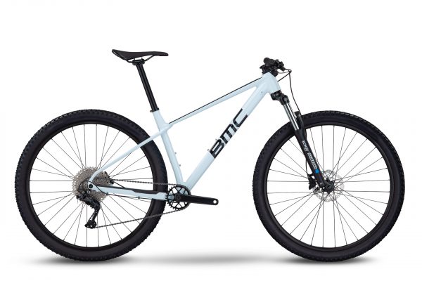 BMC-2022-Twostroke AL FIVE-wht-blk-sil-01