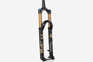 FOX-34-MY25-GripX-Shiny-Black-02