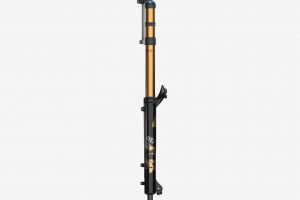 FOX-40-MY25-GripX2-Shiny-Black-03
