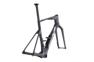 BMC-2026-Teammachine-R-01-MOD-Lightweight-Carbon-03