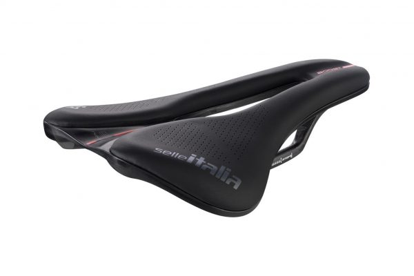 Selle-Italia-Novus-Boost-Evo-Kit-Carbonio-Superflow-01