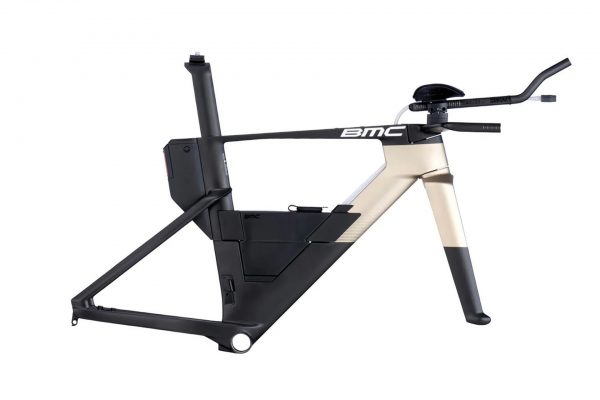 BMC-2026-Speedmachine-01-MOD-Carbon-Dust-Gold-01