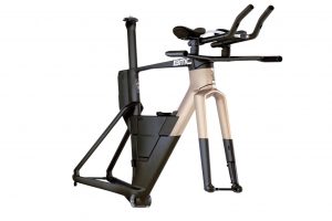 BMC-2026-Speedmachine-01-MOD-Carbon-Dust-Gold-02