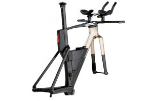 BMC-2026-Speedmachine-01-MOD-Carbon-Dust-Gold-03