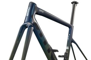BMC-2027-Teammachine-SLR01-Frameset-VAR4-Blue Glitter Carbon-Lime Carbon-06